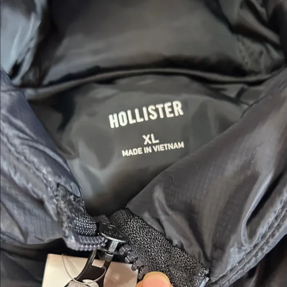 Hollister Men's Black Puffer Jacket